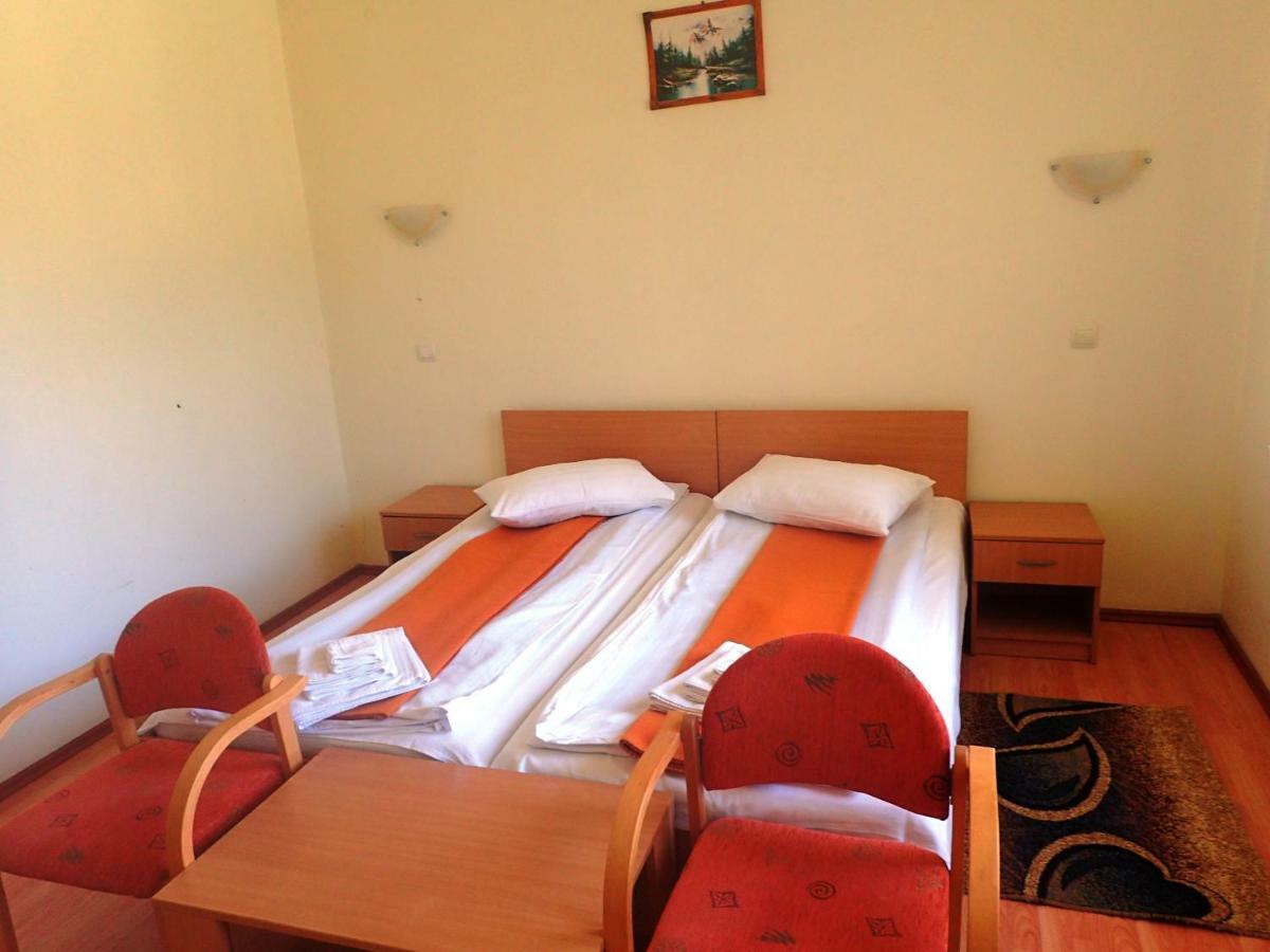 Vila Zuela Buziaş Buitenkant foto